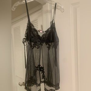 Gorgeous Black Nighty with super orrery lace detail.